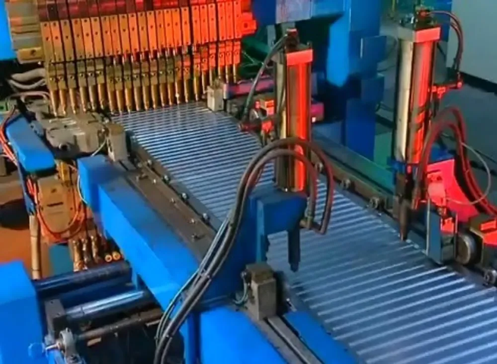 Panel radiator line
